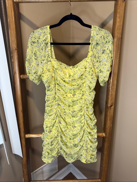Et Clet Dresses & Skirts - Yellow Floral Ruched Mini Dress